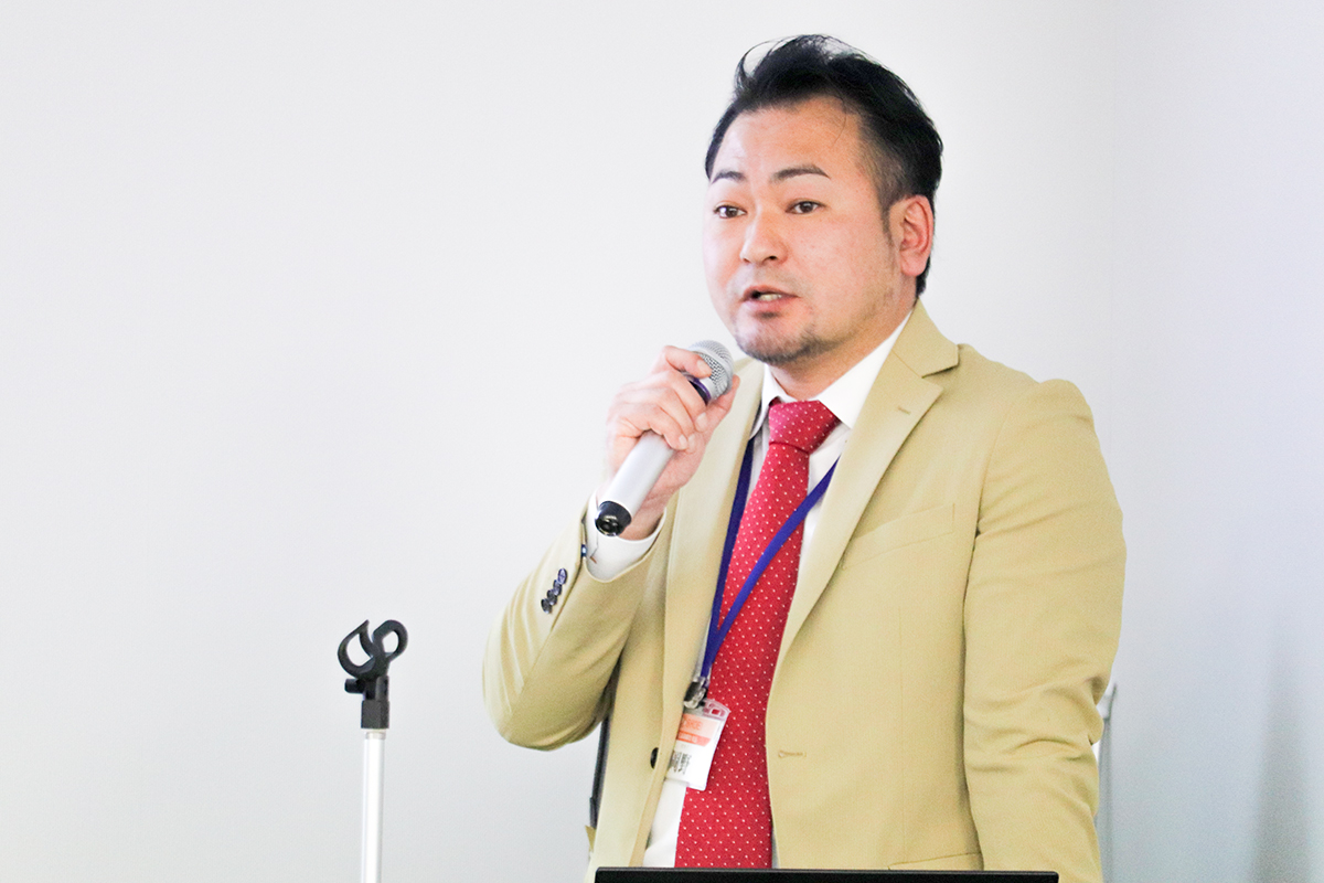 株式会社照栄 代表取締役社長 岡野