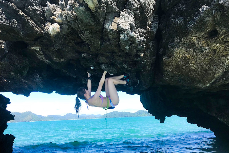 しほみん海の崖を登る！